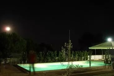 ホテル La Ferula Bed&pool