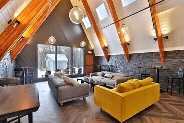 The Birch Ridge: Family Room #11   Queen/bunkbed Suite In Killington, Vermont 1 Bedroom Home