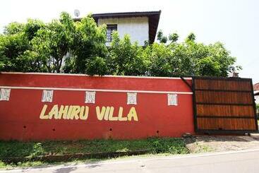 פנסיון Lahiru Villa