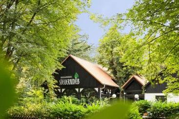 펜션 Restaurant & Logis Steuerndieb