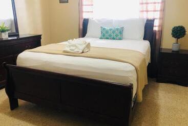 هاستل Arecibo Inn