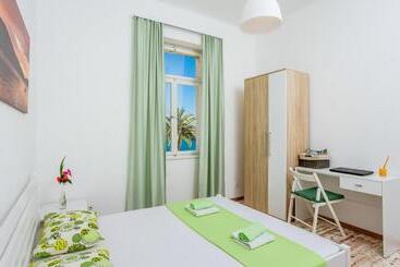 پانسیون Riva Guesthouse