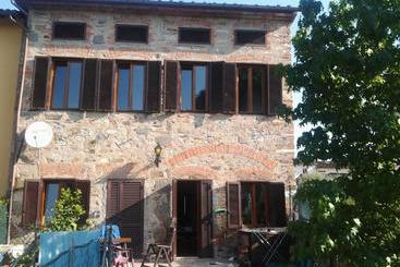 پانسیون Tuskany Stonehouse