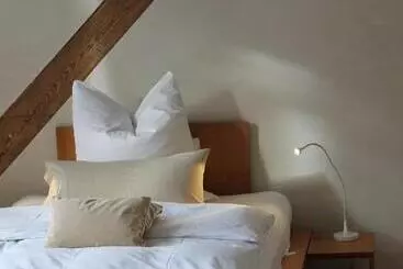 Majatalo Pirrung Lebensräume