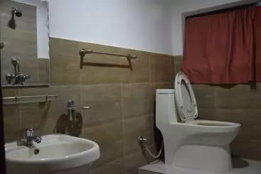 هتل Siraaj