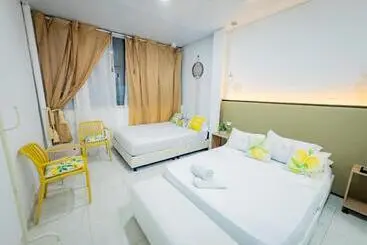 Hôtel La Puerta Del ángel Low Cost