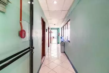 Hotel Reddoorz @ Highway Mandaue