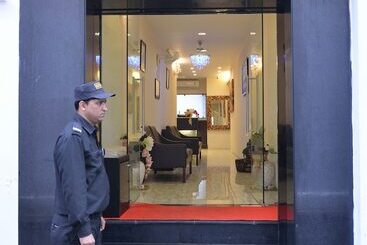 בית מלון כפרי Afridi International