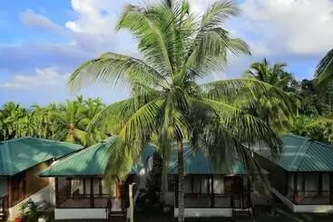 Hotel Rainforest Resort
