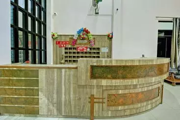 Oyo 30636 Hotel Navaratna International