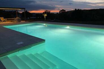 مبيت وإفطار Villa Rina