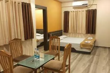 Hotel Navalai Pride
