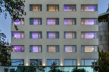 Hotel Indie Stays, Bkc