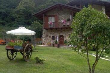 호텔 Agriturismo Ciambun
