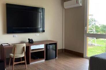 Hotel Daj Resort & Marina