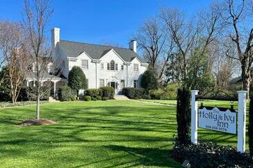 مبيت وإفطار The Holly And Ivy Inn