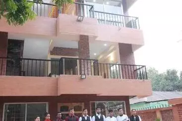 Hostel Little Rangpur Inn