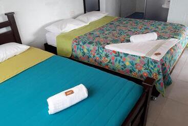 ユースホステル Vivienda Turistica Yerbabuena