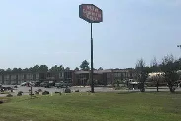 Motelli Mid Continent Inn