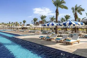 ホテル Rixos Murjana