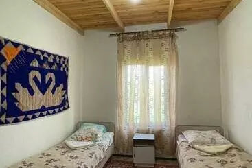 پانسیون Guest House Guljan