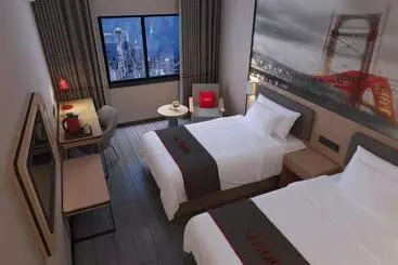 Thank Inn Plus Hotel Henan Luoyang Yingbing Avenue