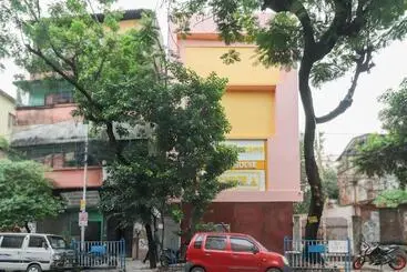 Hotel Eennra North Guest House