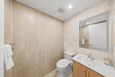پانسیون The Cosmo Outstand Nyc   Private Room Near Times Square