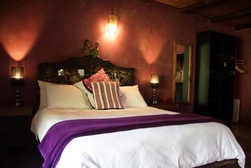 پانسیون Malandela S Guest House