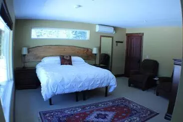 Bed & Breakfast Comforts Of Whidbey