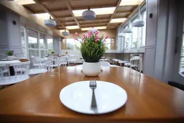 Hotel Gold Stone Comfort Dehradun