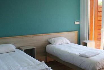 Hotell Domaine De Maravant Centre De Vacances