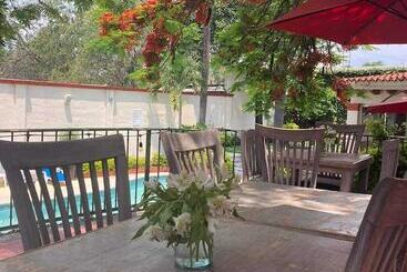 בית מלון כפרי Boutique Casa Emilia