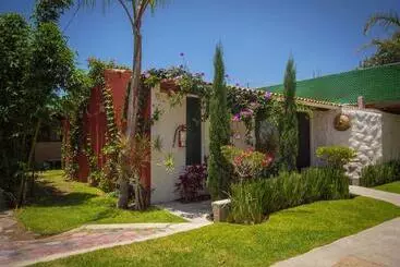 هتل Villas Mariposas