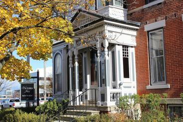 تختخواب و صبحانه Victoria Inn