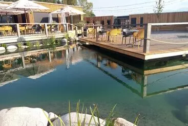 Resort Demanova Rezort