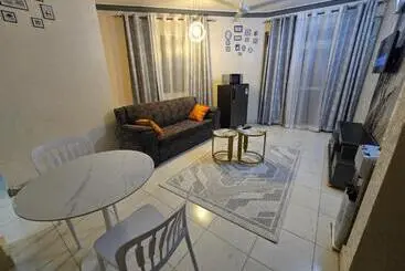 تختخواب و صبحانه Classic Homes