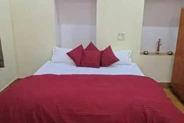 Hostel Kamakhya House