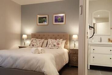 فندق Chez Jacqueline