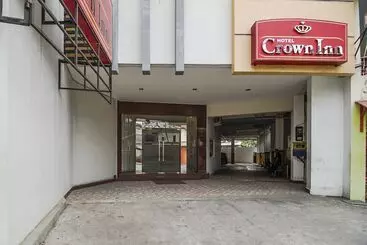 Hotel Reddoorz Plus @ Karebosi Area 2