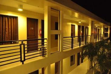 Отель Driggs Pension House