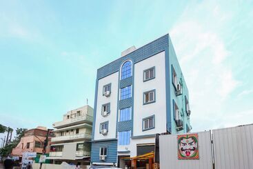 Hotel Collection O 18725  Hillside