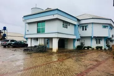 Mignonette Hotel & Suites