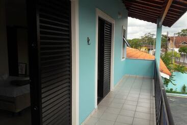 Blue House Hostel Peruíbe