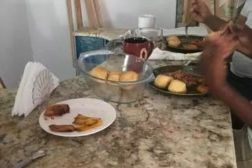 تختخواب و صبحانه Becaville