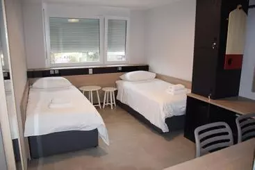 هتل Accommodation Vitalis