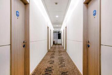 Hotel Hanting Shanghai Zhenping Rd