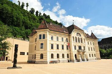 هتل Vaduzerhof By B Smart