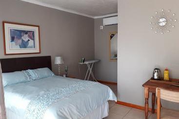 بنسيون Dreamwood Guest House