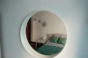 هاستل Pb4 House